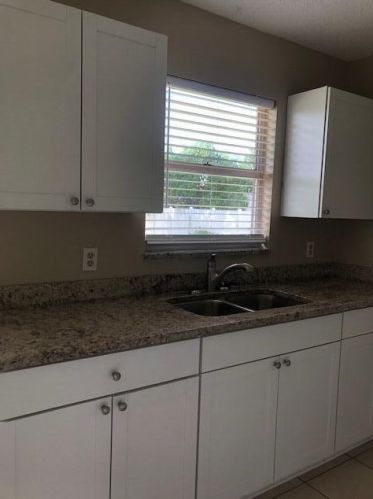 1125 Colorado Ave, Fort Pierce FL 34953-1806 exterior