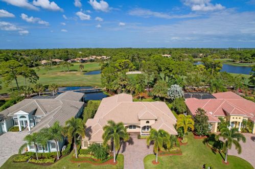 9400 Scarborough Ct, Fort Pierce FL  34986-3362 exterior