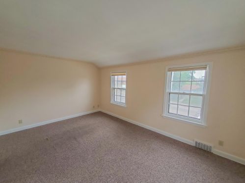 5423 Greenfield Ave, Milwaukee WI 53204-2618 exterior