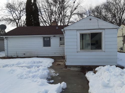 4334 42 Pl, Milwaukee WI 53216-1623 exterior