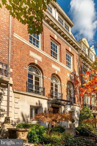 2127 Bancroft Pl, Washington DC  20008-4019 exterior