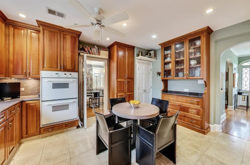 5913 Kenneth Ave, Chicago IL 60803-2131 exterior