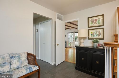 629 Goldsborough Dr, Rockville MD 20850-1905 exterior