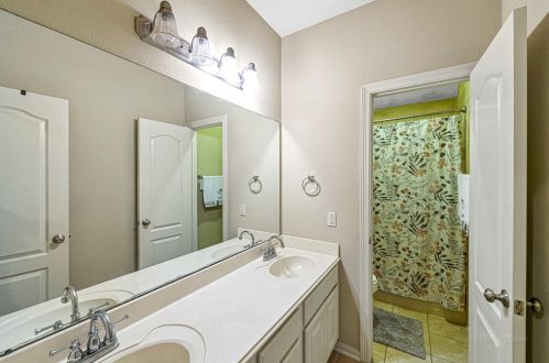 28203 Emerald Creek Ln, Fulshear TX 77441-2031 exterior