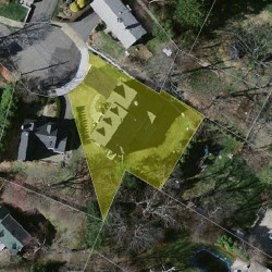11 Doris Cir, Newton MA  02458-1929 aerial view