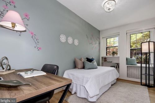 3212 Klingle Rd, Washington DC 20008-3404 exterior