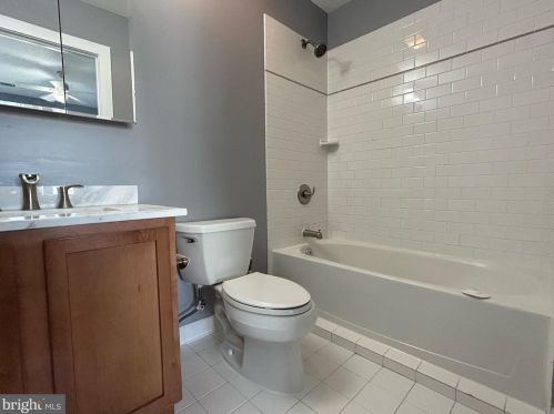 1018 Florida Ave, Washington DC  20002-3768 exterior