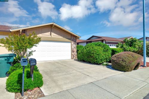 4449 Machado Dr, Concord, CA 94521-1959