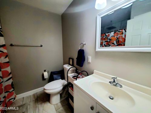 2321 47 Dr, Phoenix AZ 85031-1408 exterior