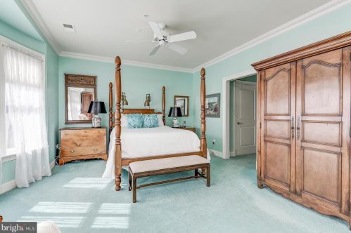 12561 Ansin Cir Dr, Rockville MD 20854-6912 exterior