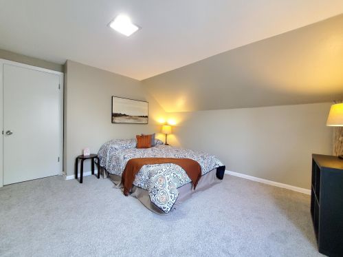 4264 62, Milwaukee WI 53216-1237 exterior