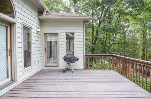 2761 Riverfront Dr, Lithonia GA 30039-8523 exterior