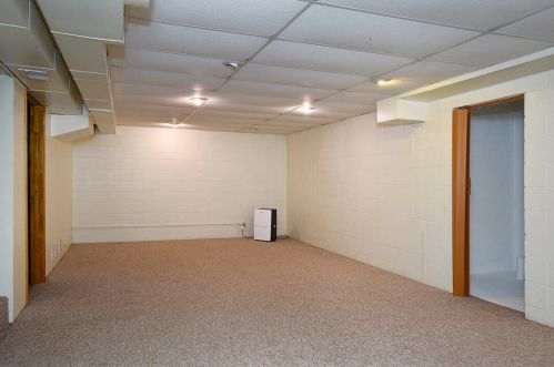 5708 Coit Ave, Grand Rapids MI 49525-1144 exterior