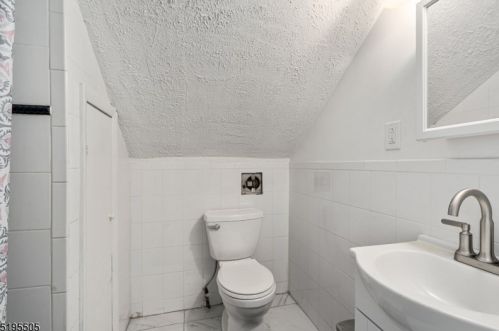 7 Berry Rd, Wantage NJ 07461-3009 exterior