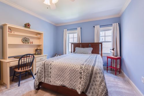 822 Hamilton St, Milwaukee WI 53202-1607 exterior