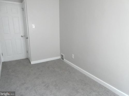 262 9 St, Darby PA 19023-1701 exterior