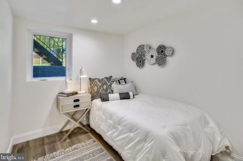 35 Buchanan St, Washington DC  20011-6717 exterior