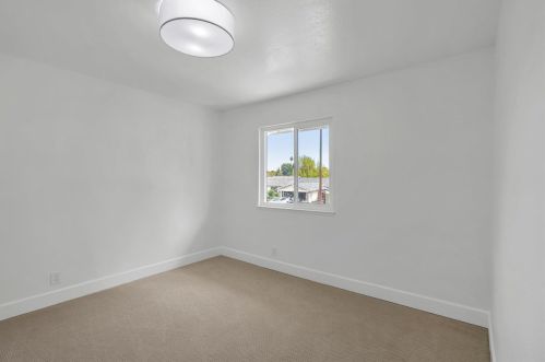 501 Crosslees Dr, San Jose CA  95111-1828 exterior