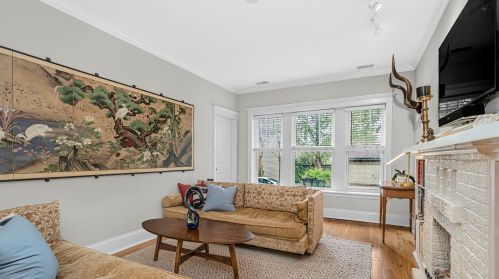 1651 Balmoral Ave, Chicago, IL 60640-1384