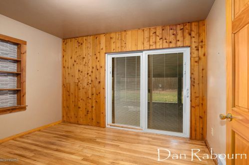 1662 136th St, Grant MI 49327-9643 exterior