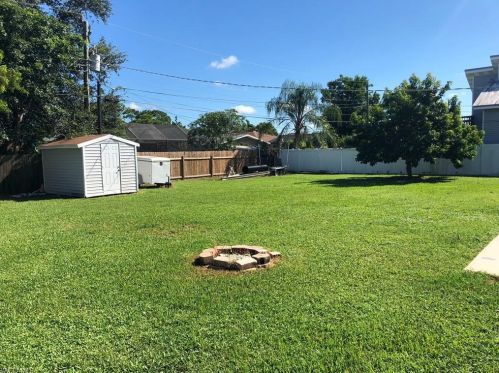 571 99 Ave, Naples FL 34108-2228 exterior