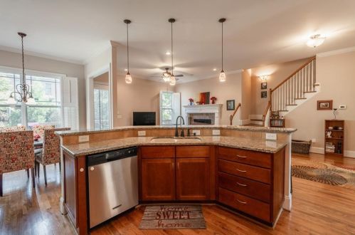 1110 Francis St, Atlanta GA 30318-5322 exterior