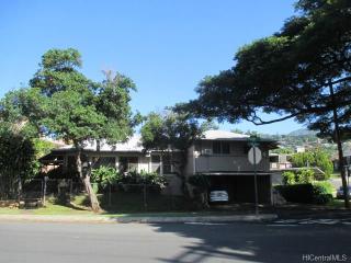 1635 Piikoi St, Honolulu HI  96822-2772 exterior