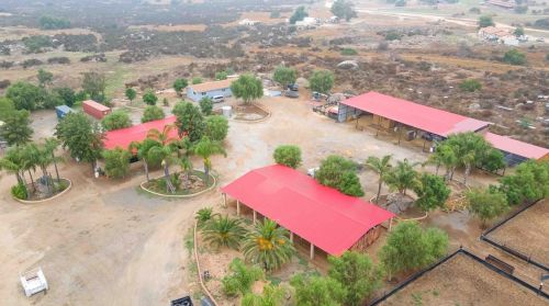 19030 Santa Rosa Mine Rd, Perris CA 92570-7769 exterior