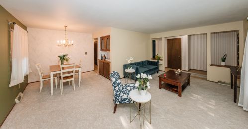 5083 65th St, Milwaukee, WI 53220-4503