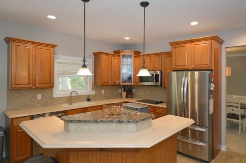 6513 Belgian Ave, Kalamazoo MI  49009-5992 exterior