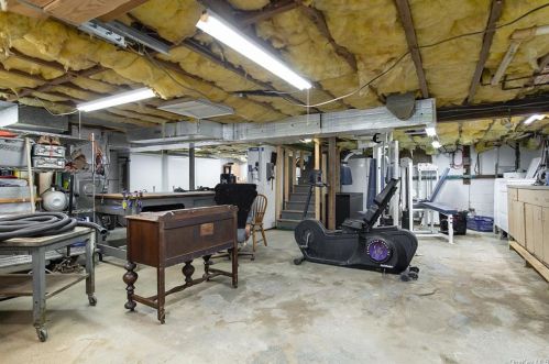 7 Stanley St, Poughkeepsie NY 12603-1429 exterior