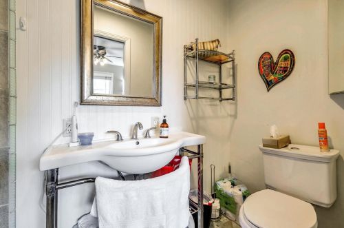 307 Capitola Ave, Capitola CA 95010-2845 exterior