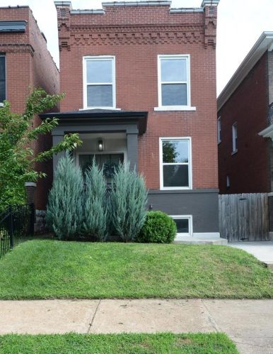 3403 Utah St, Saint Louis MO 63118-2727 exterior