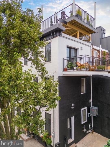 1803 Catharine St, Philadelphia PA  19146-1837 exterior