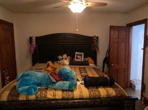 1233 96, Milwaukee WI 53214-2614 exterior