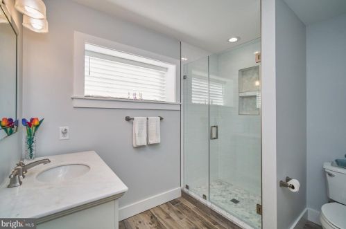 4058 Taney Ave, Alexandria VA 22304-2438 exterior