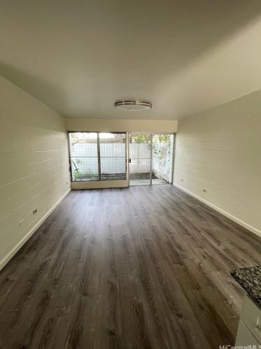 2458 Wilder Ave, Honolulu HI 96822-4698 exterior