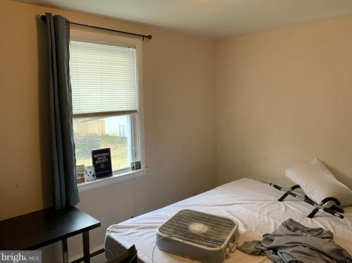 8 Ashland Ave, Manor PA 19036-1624 exterior