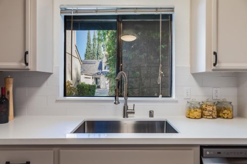 5595 Makati Cir, San Jose CA 95123-6236 exterior