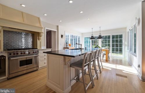 84 Bayard Ln, Princeton NJ 08540-3029 exterior