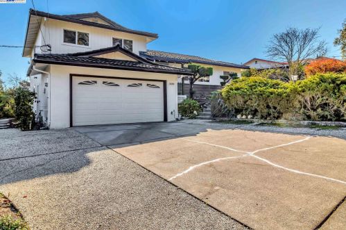 2850 Madeira Way, Concord CA  94523-2023 exterior