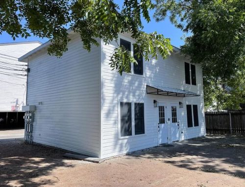 110 30th St, Austin TX  78705-3885 exterior