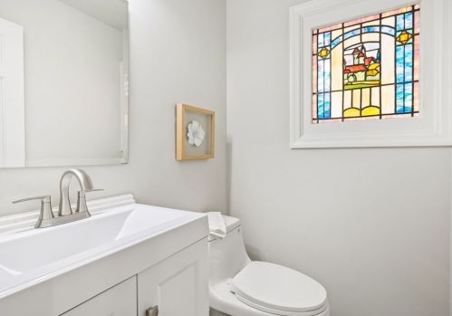 2312 Mill Grove Rd, Pittsburgh PA 15241-2726 exterior