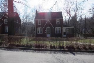 300 Barclay Ave, Pittsburgh PA  15221-4060 exterior