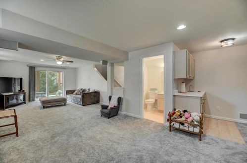 9416 Natalie Cir, Saint Louis MO 63132-3177 exterior