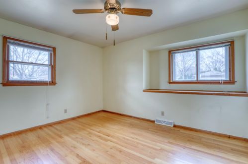 8919 Cheyenne St, Milwaukee WI 53224-4804 exterior