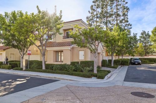 10831 Alstot Ct, Tustin, CA 92782-1302