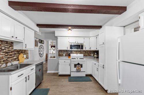 2405 Woodward Ave, Wyoming MI  49509-2077 exterior