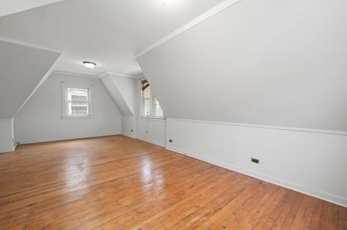 4232 Wellington Ave, Chicago IL 60641-5355 exterior