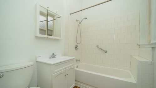 836 Maplewood Ave, Chicago IL 60622-4644 exterior